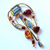 Holly's Lapel Pin